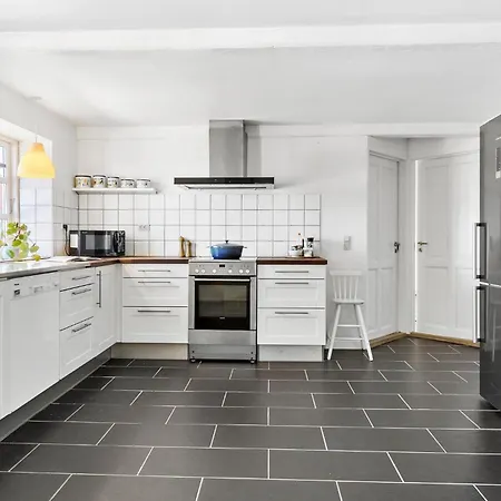 Cozy In With Kitchen Holiday home